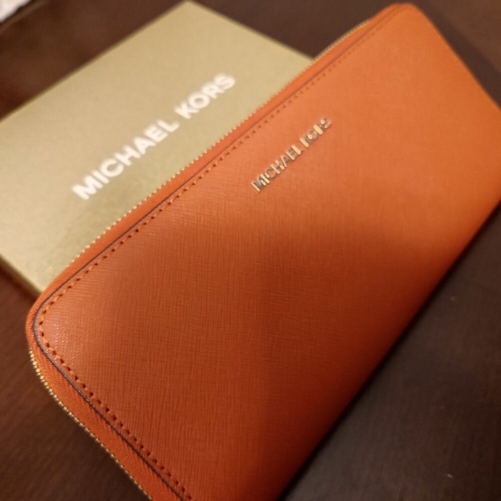 Michael Kors wallet